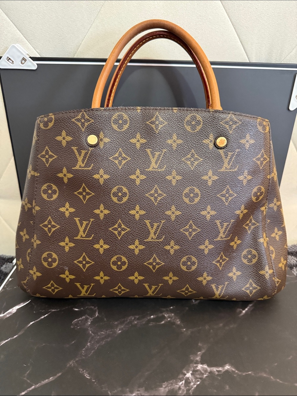 Louis Vuitton Montaigne Monogram MM Handbag/Purse